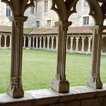 Chazelles  Bonabri Vacances - Chambres D'Hotes المظهر الخارجي الصورة
