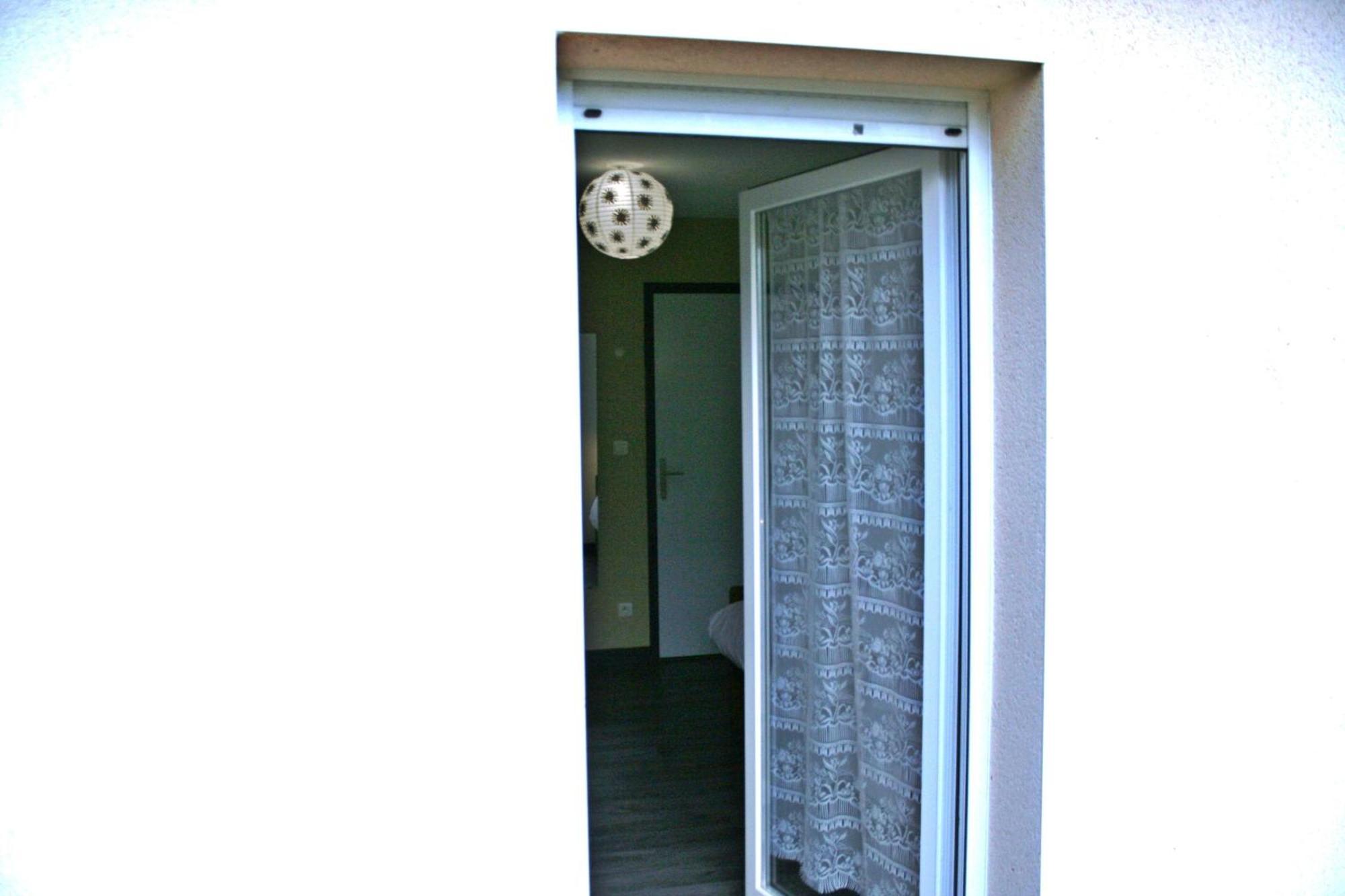 Chazelles  Bonabri Vacances - Chambres D'Hotes المظهر الخارجي الصورة